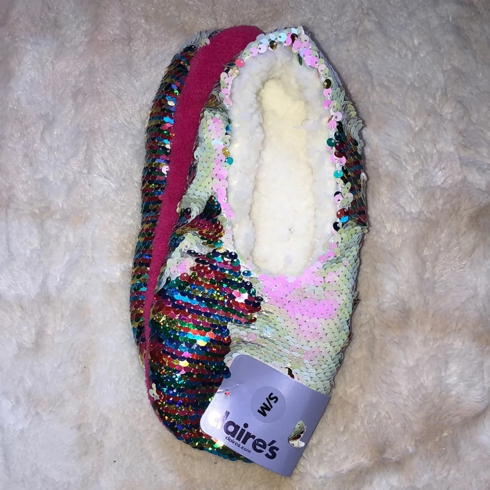 Magical Sequin Unicorn Slippers Reversible Sparkle, Faux Sherpa Lining Size S/M
